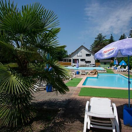 Camping Des Bains Saint-Honore-les-Bains Exterior foto