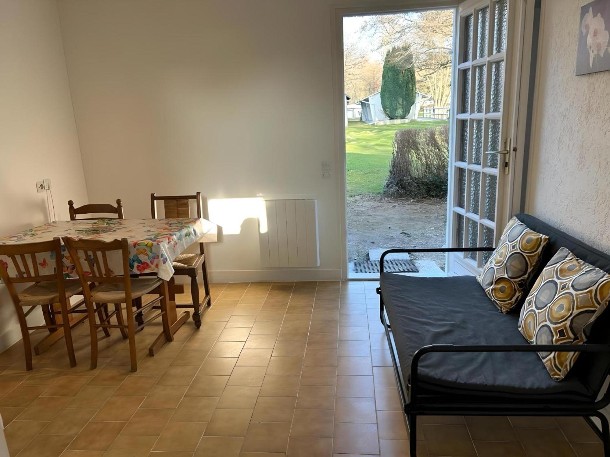 Camping Des Bains Saint-Honore-les-Bains Exterior foto
