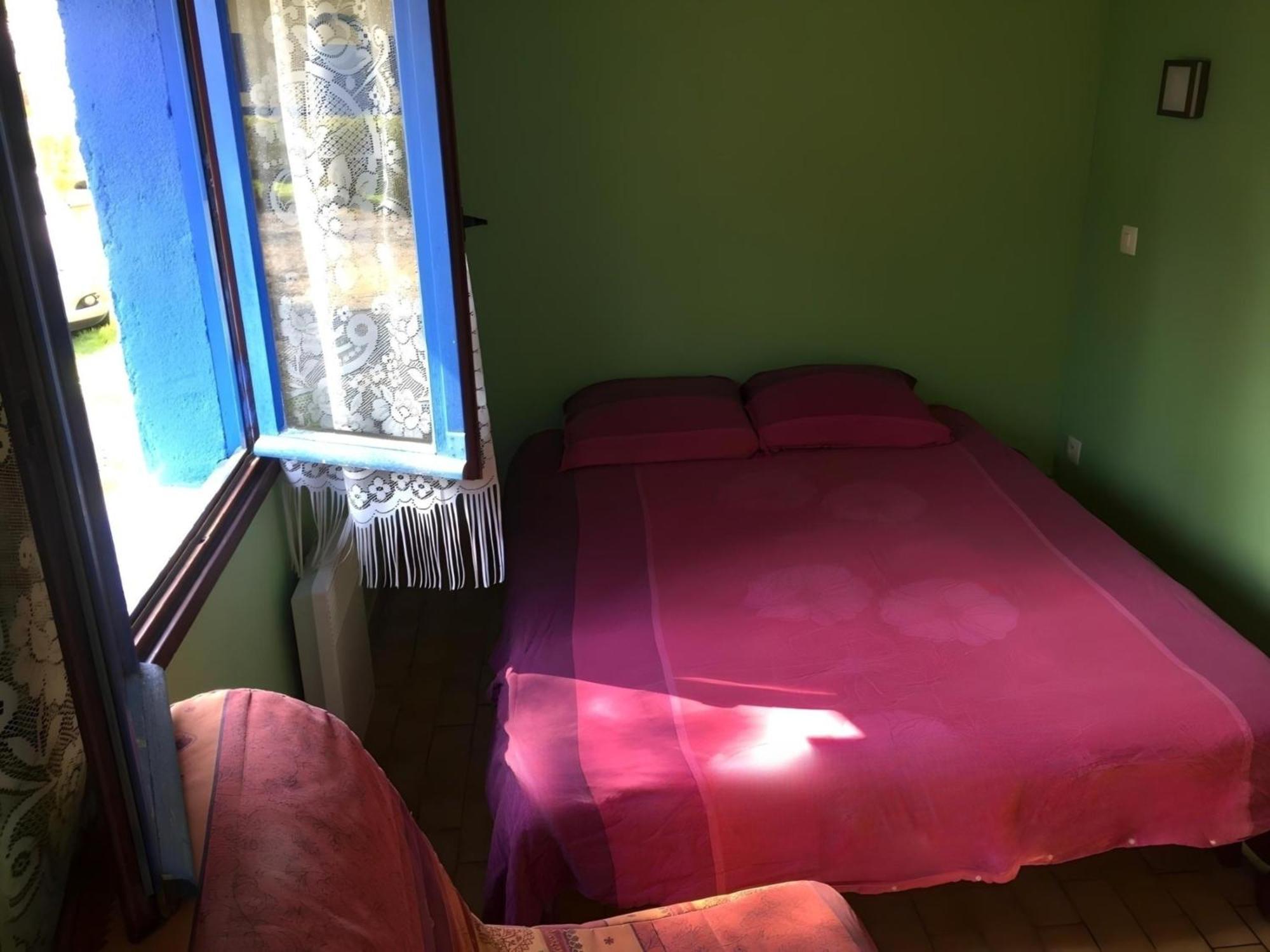 Camping Des Bains Saint-Honore-les-Bains Quarto foto